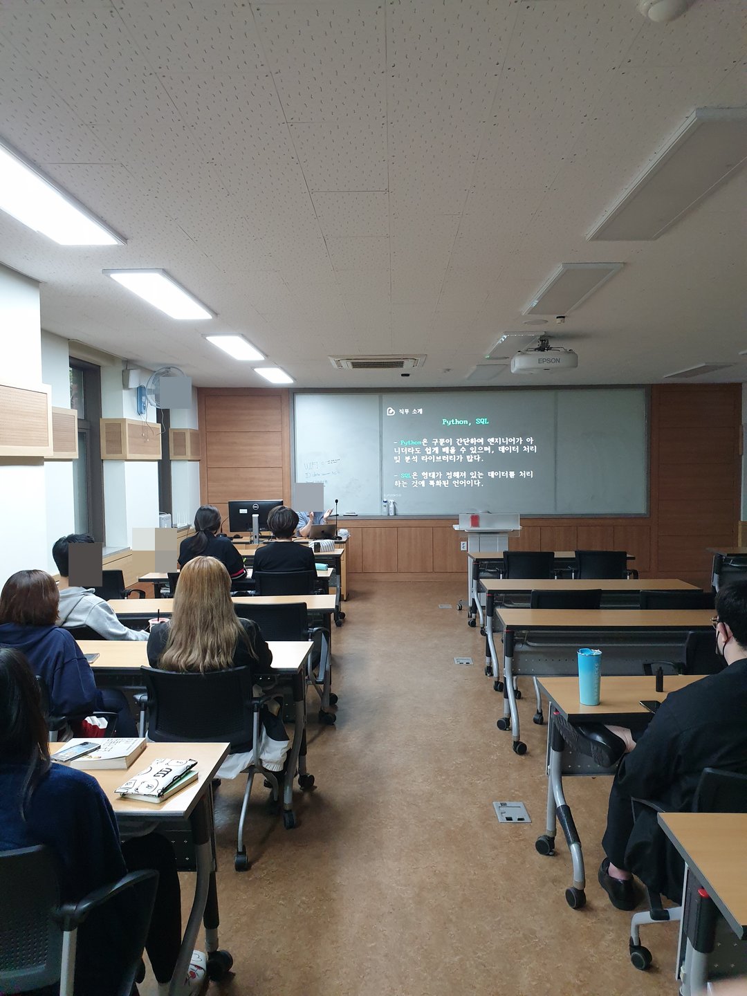 ‍브랜디 데이터 엔지니어 양원석 졸업생 초청 특강 진행 활동 사진 2