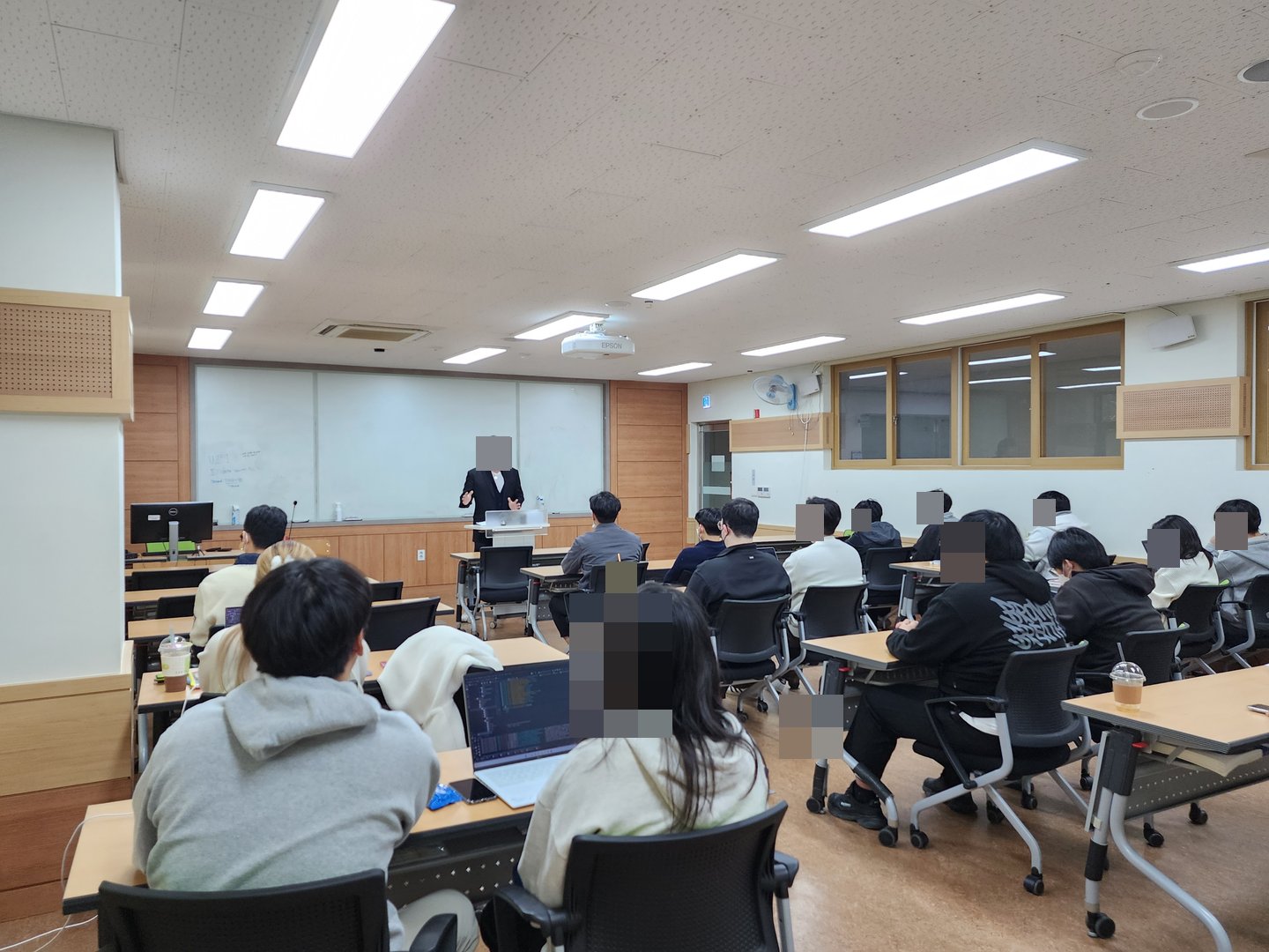 ‘저니맨’ 최익성 전 프로야구 선수 초청 특강 진행 활동 사진 1