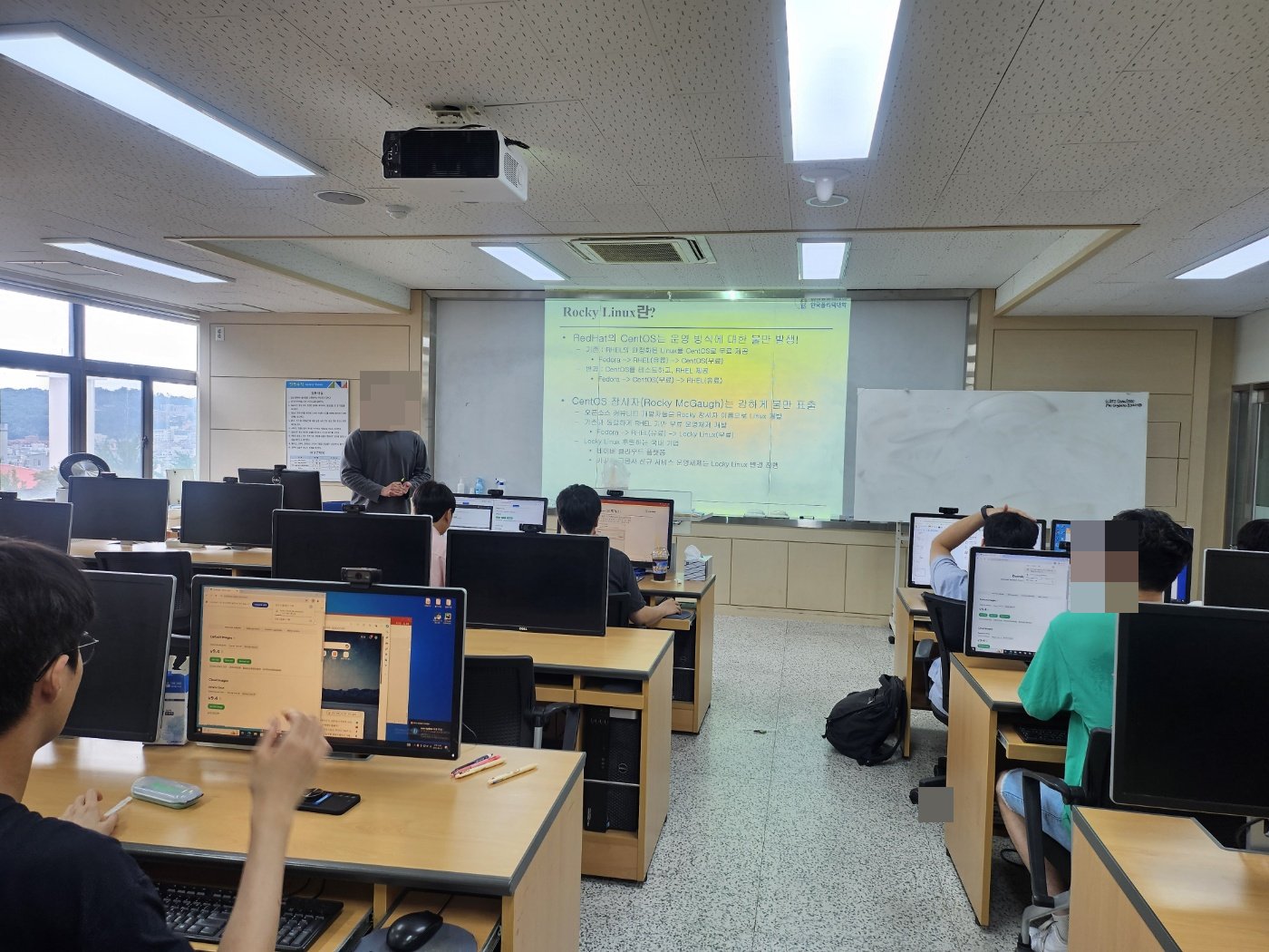 실무에 한 걸음 더! 스프링부트(SpringBoot) 실습 특강 진행 활동 사진 1