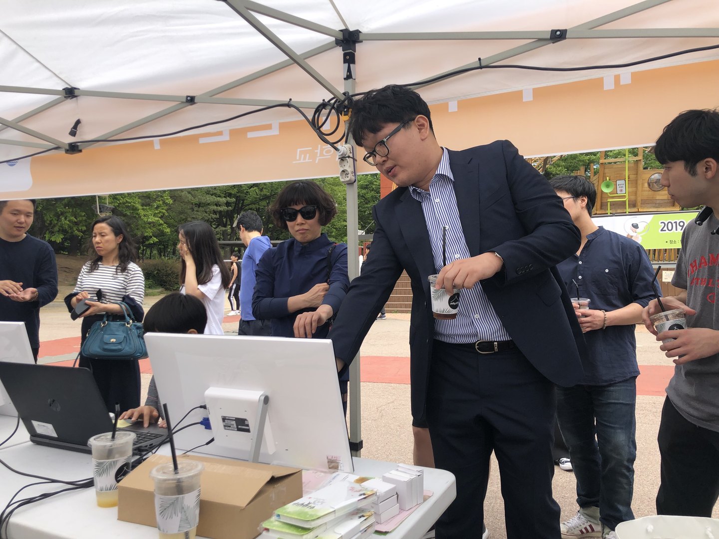 빅데이터소프트웨어공학과 미래직업 체험박람회에서 빅데이터를 적용한 작품 시연 활동 사진 1